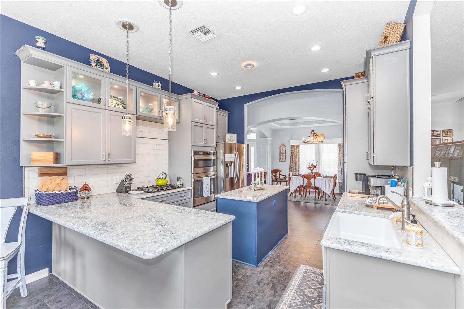 Image 6 of 51 For 257 Hazeltine Drive