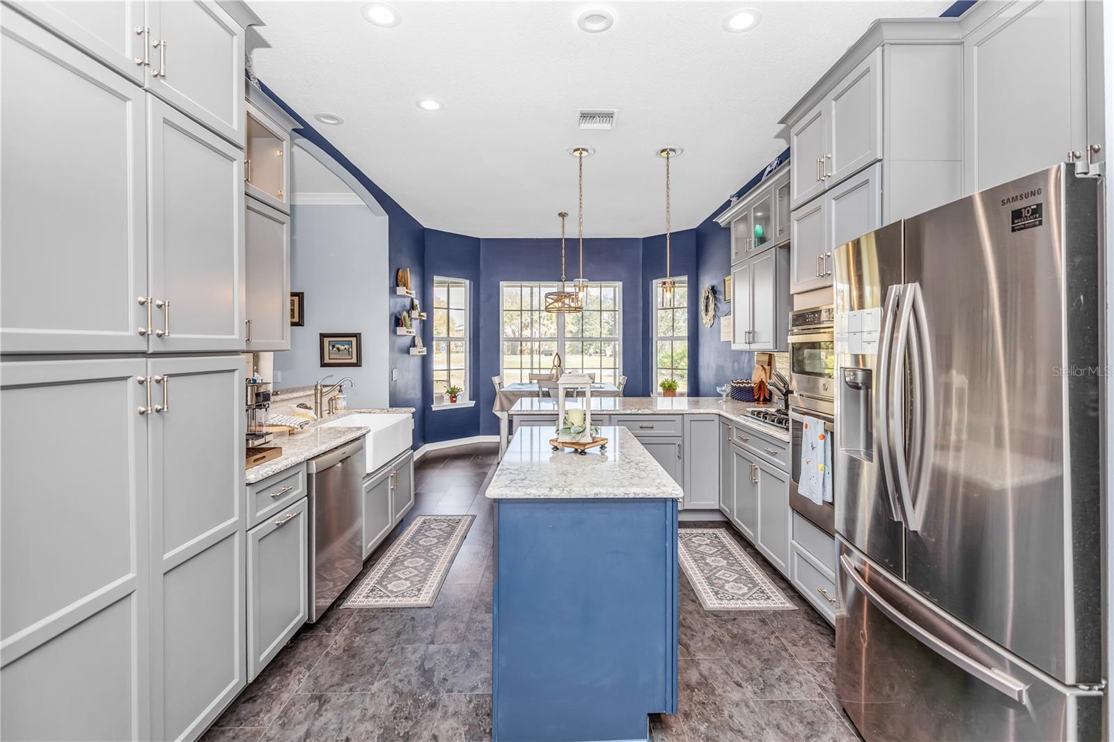 Image 7 of 51 For 257 Hazeltine Drive