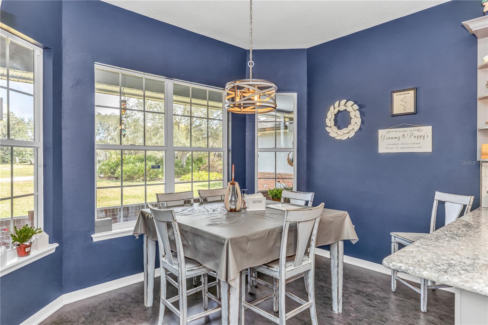 Image 8 of 51 For 257 Hazeltine Drive