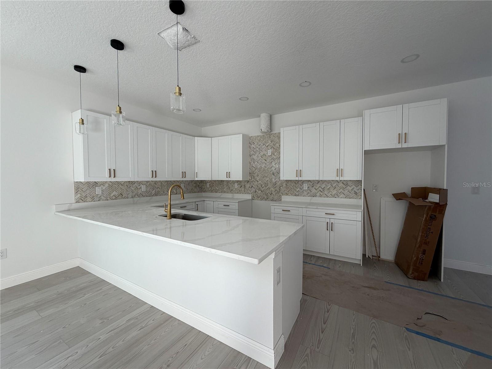 Image 3 of 8 For 1607 Illinois Street