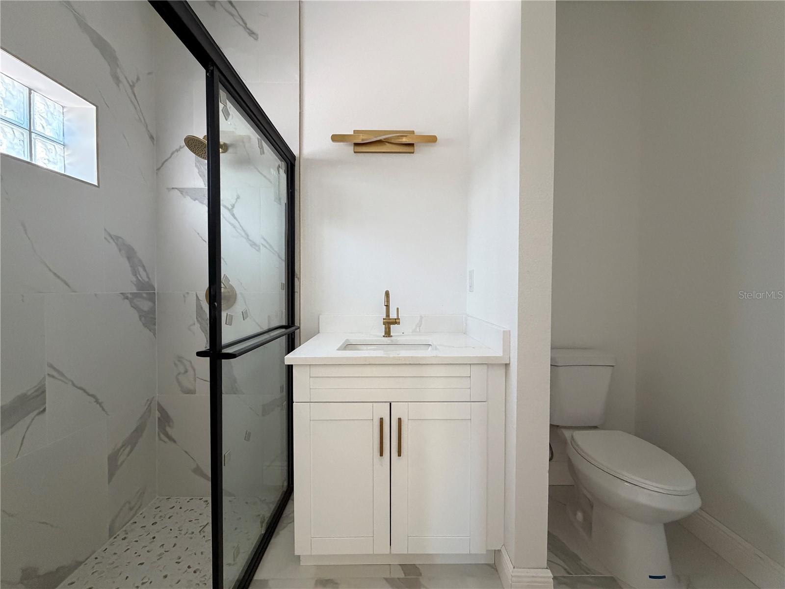 Image 7 of 8 For 1607 Illinois Street