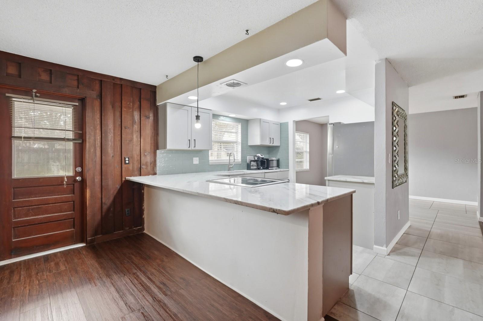 Image 15 of 41 For 1317 Shangri La Drive