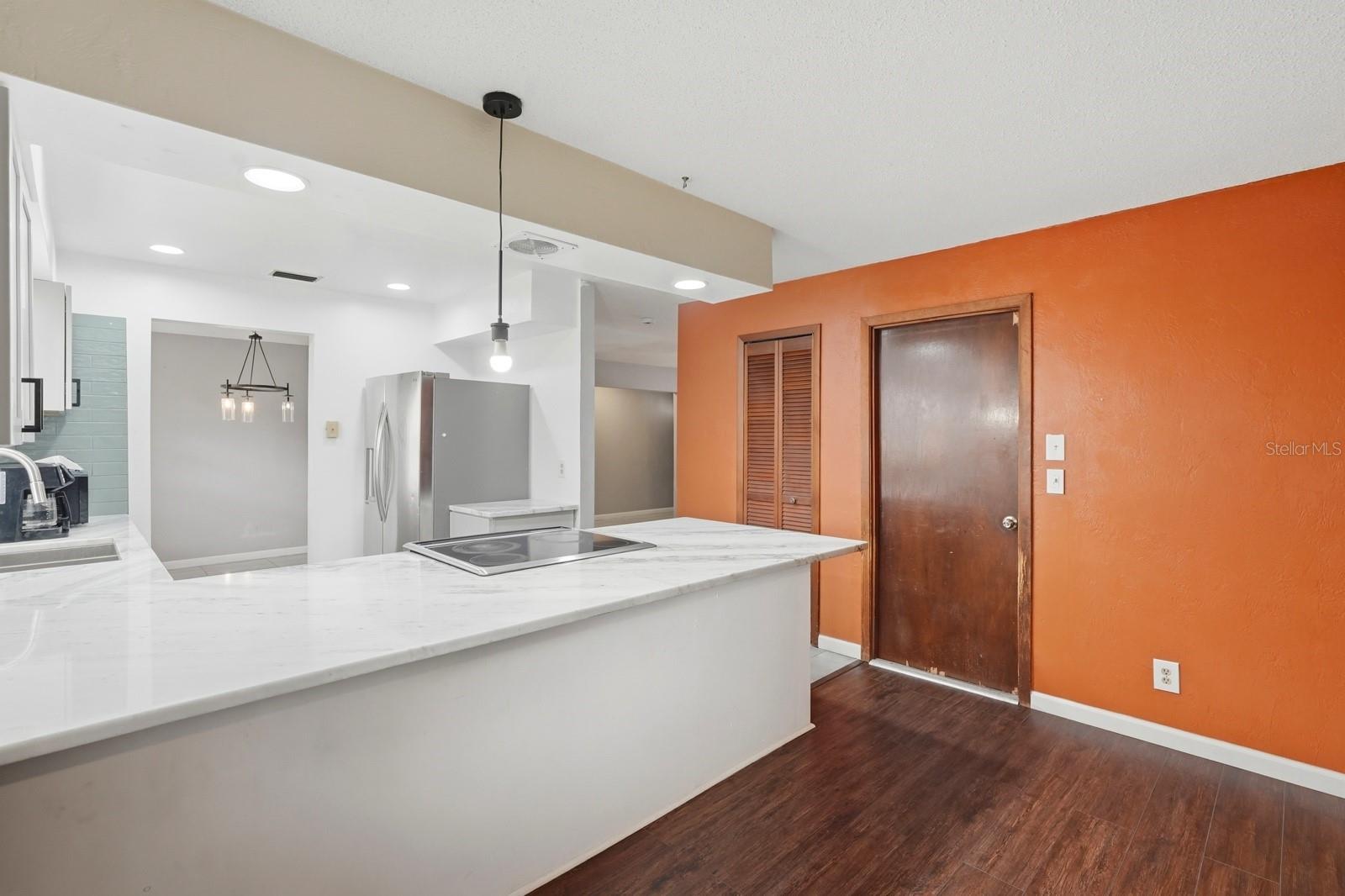 Image 16 of 41 For 1317 Shangri La Drive