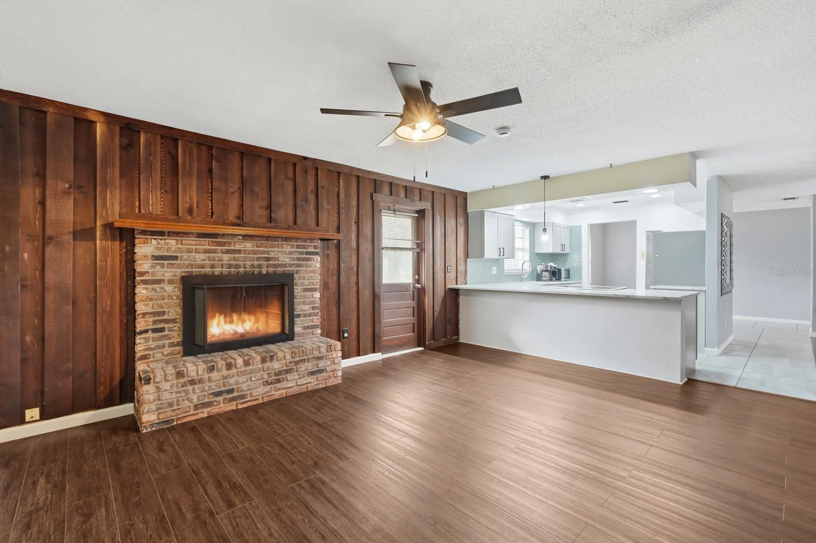 Image 18 of 41 For 1317 Shangri La Drive