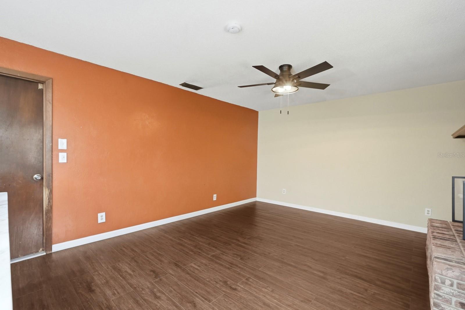 Image 21 of 41 For 1317 Shangri La Drive