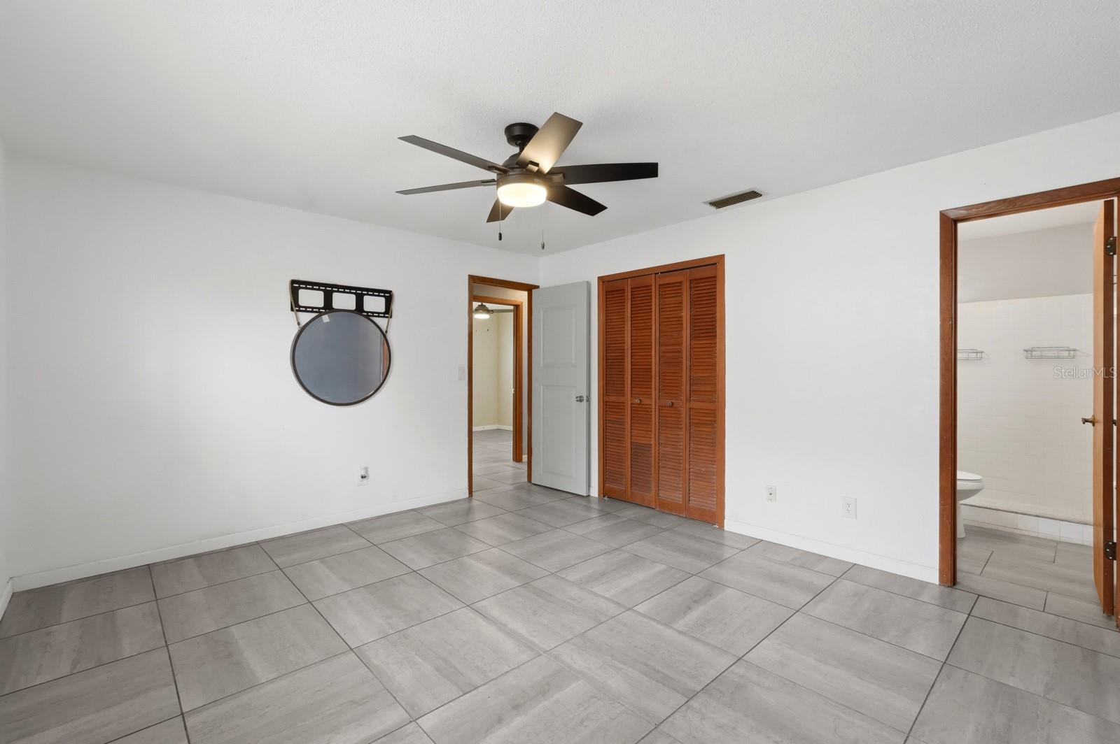 Image 26 of 41 For 1317 Shangri La Drive