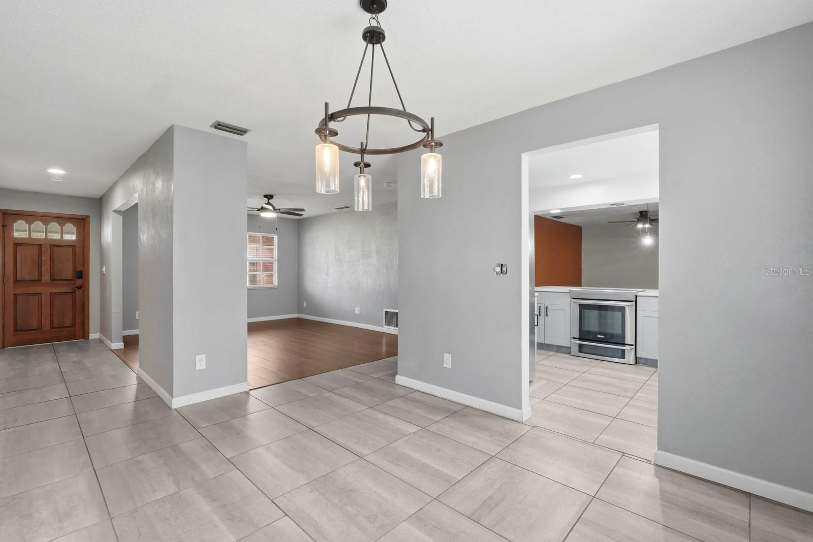 Image 9 of 41 For 1317 Shangri La Drive