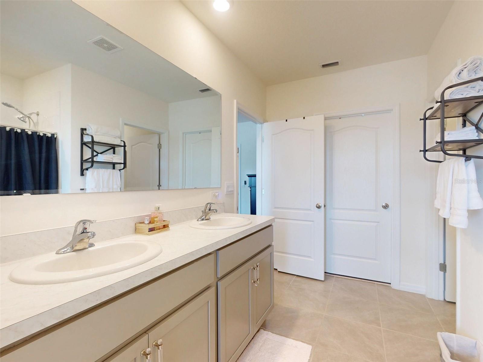 Image 30 of 48 For 918 Noble Run