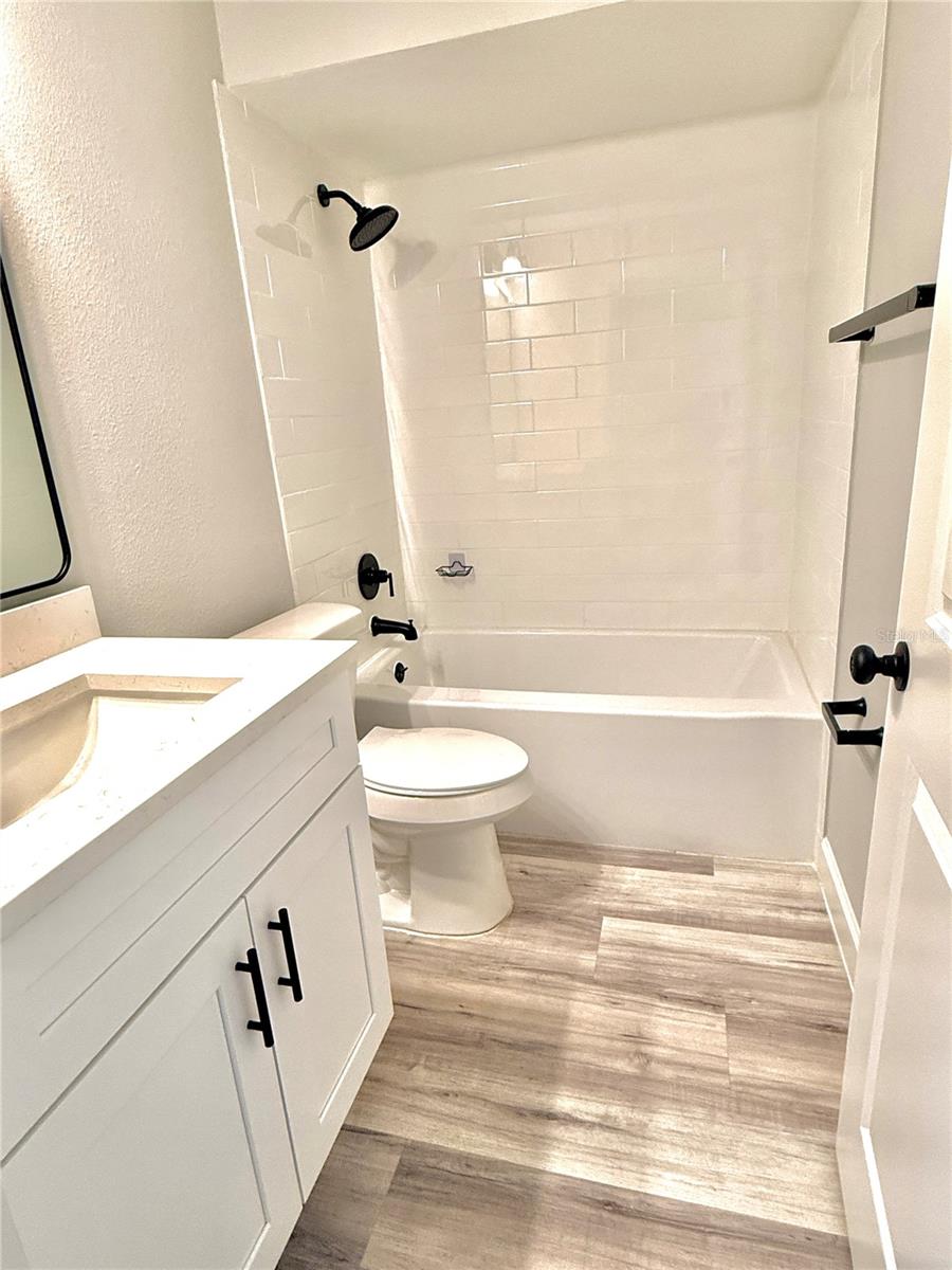 Image 13 of 30 For 1000 Lake Of The Woods Boulevard 206f