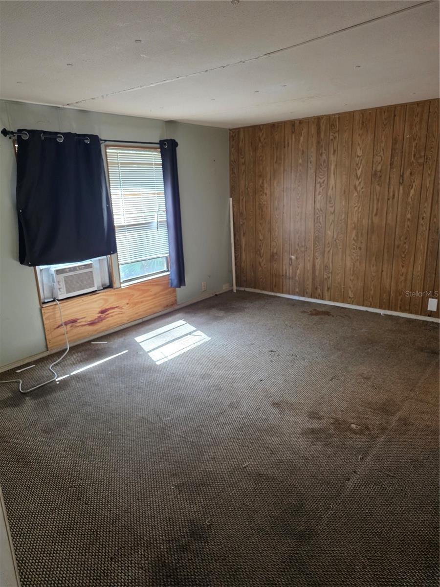 Image 7 of 13 For 24326 Maxwell