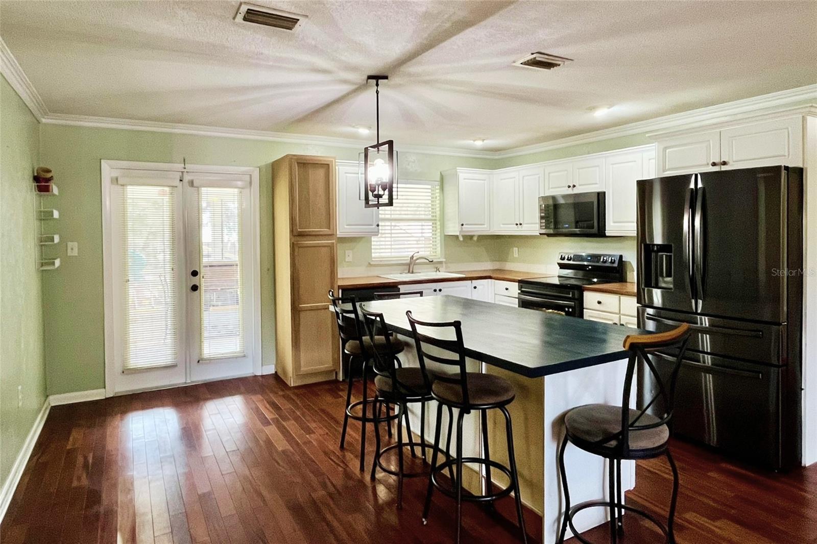 Image 4 of 15 For 4539 Sue Street