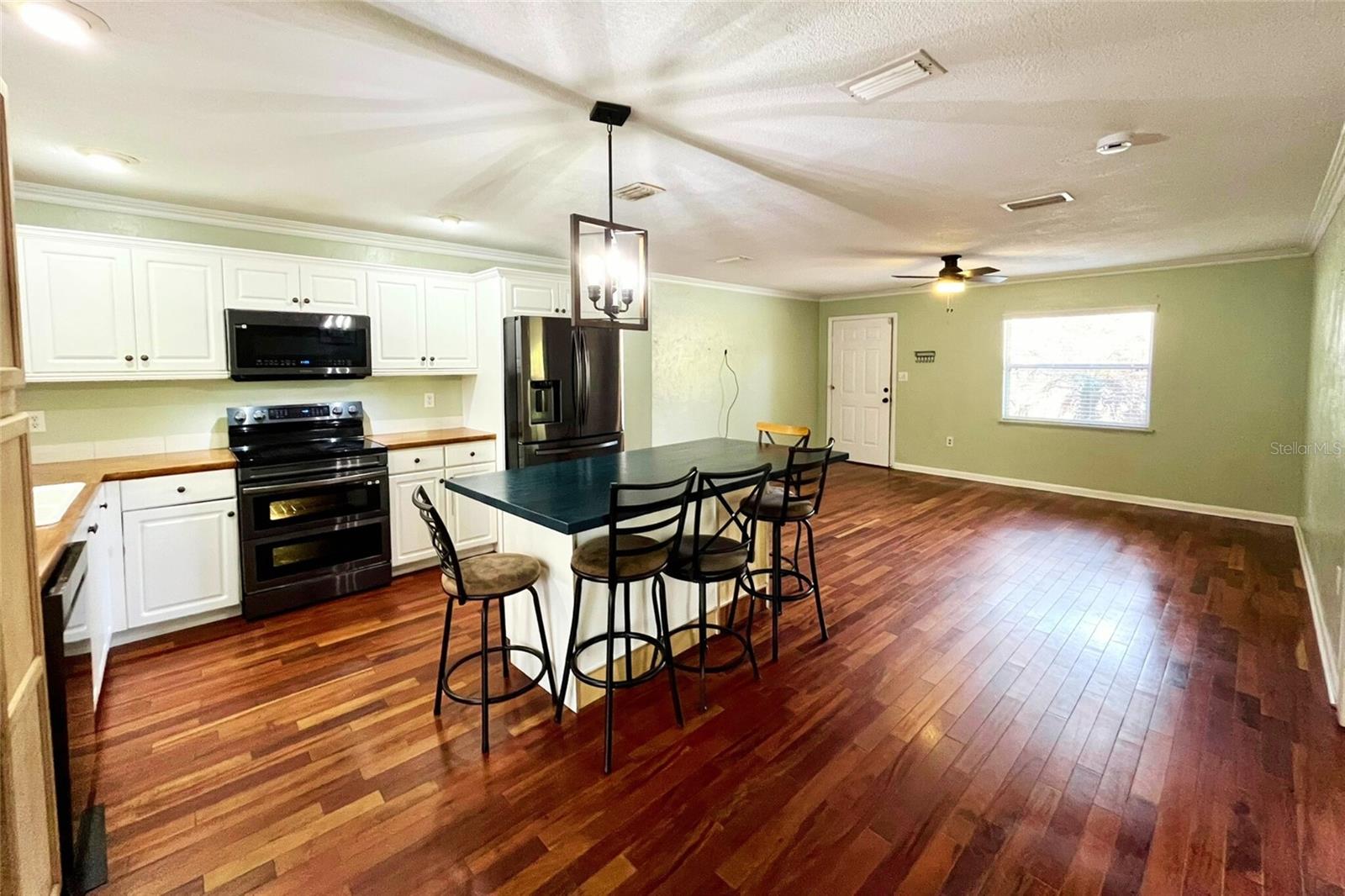 Image 7 of 15 For 4539 Sue Street