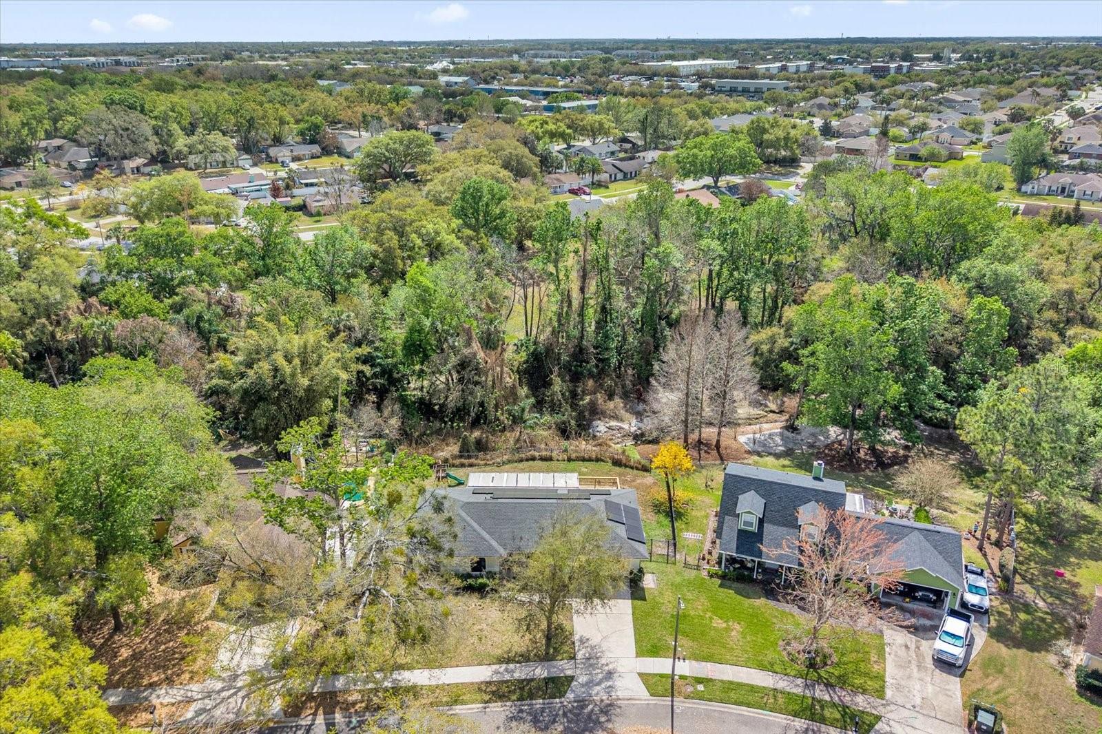 Image 28 of 34 For 980 Glenview Circle