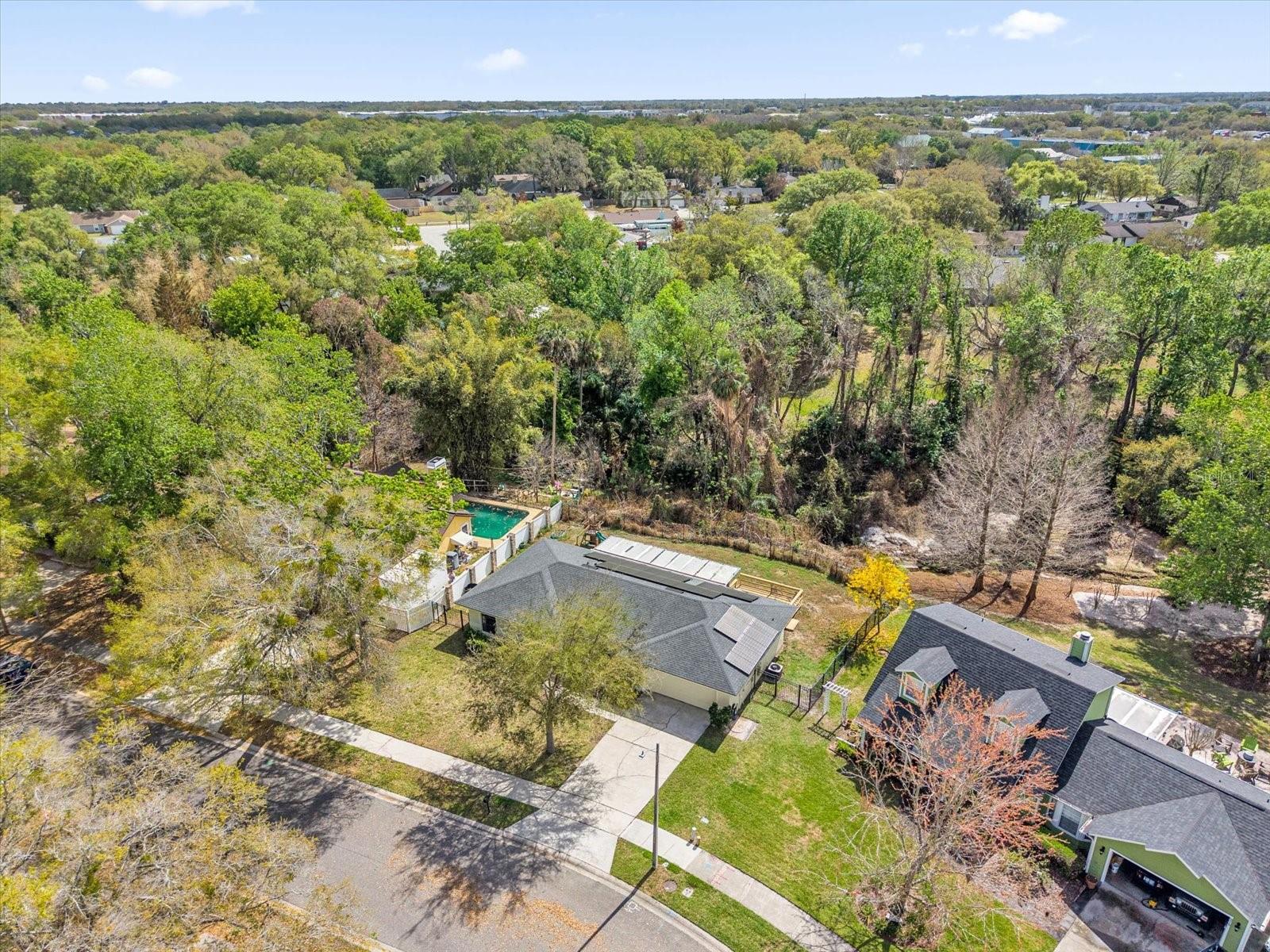 Image 29 of 34 For 980 Glenview Circle