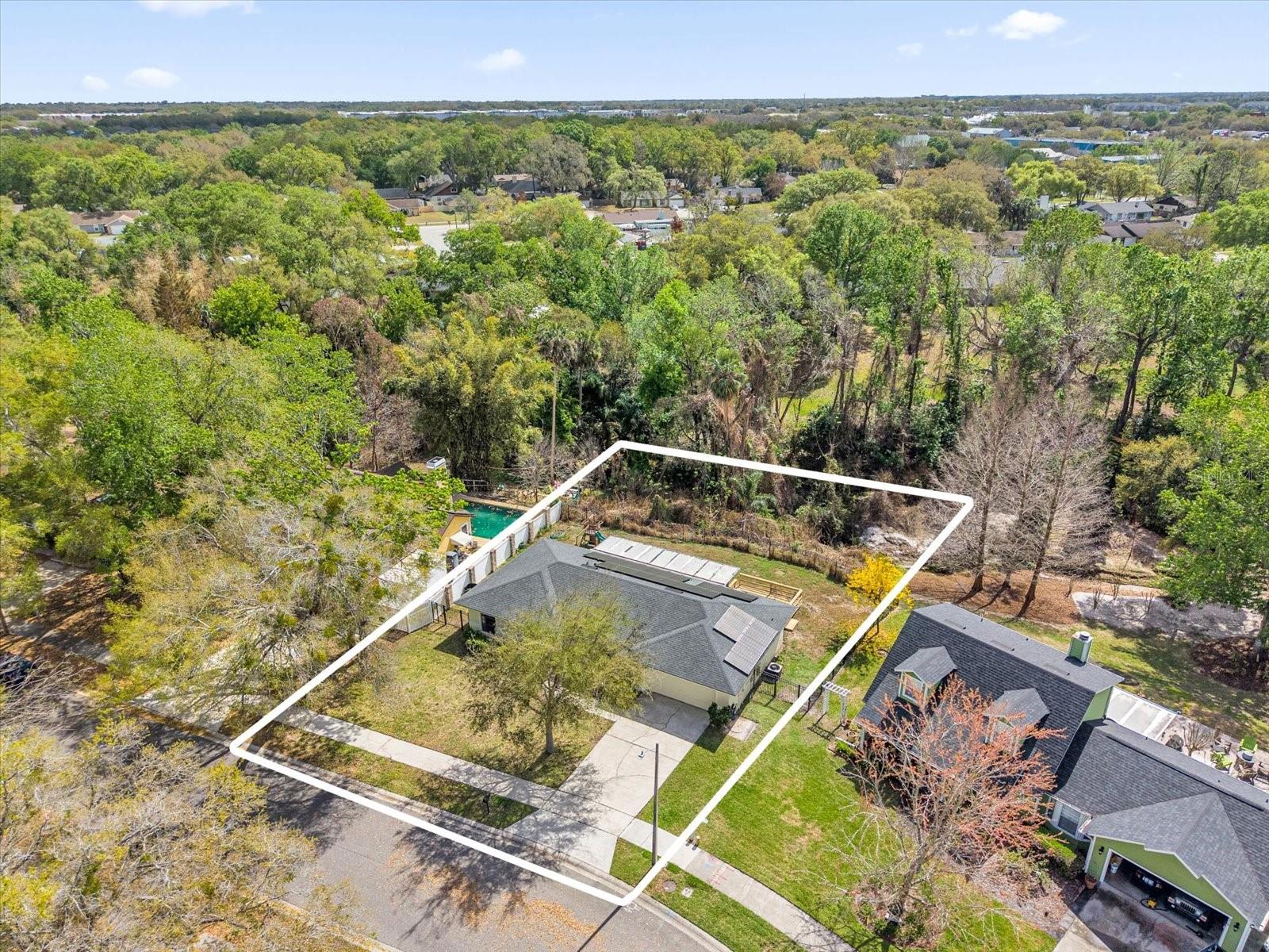 Image 32 of 34 For 980 Glenview Circle