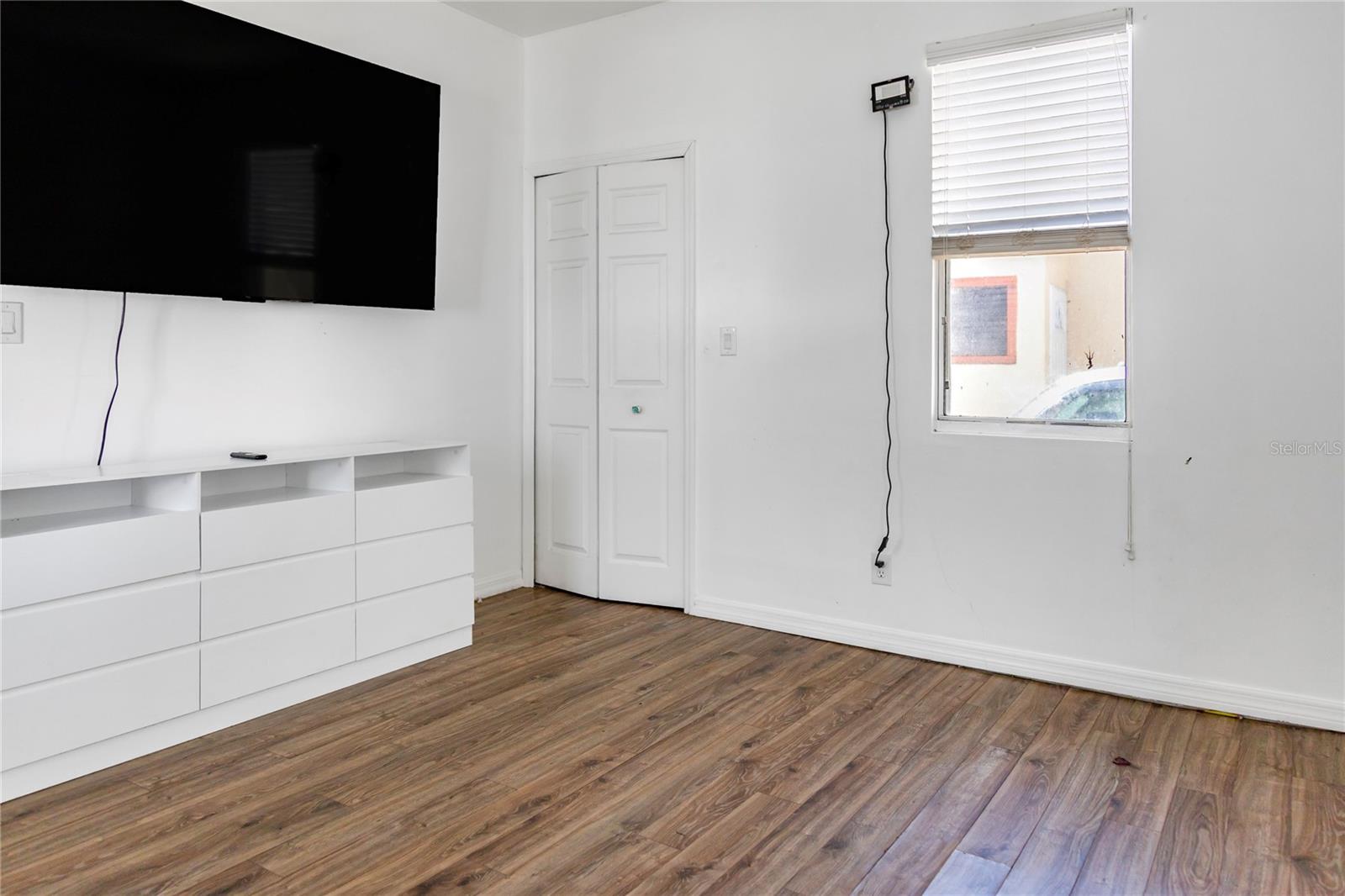 Image 14 of 26 For 513 Butler Boulevard