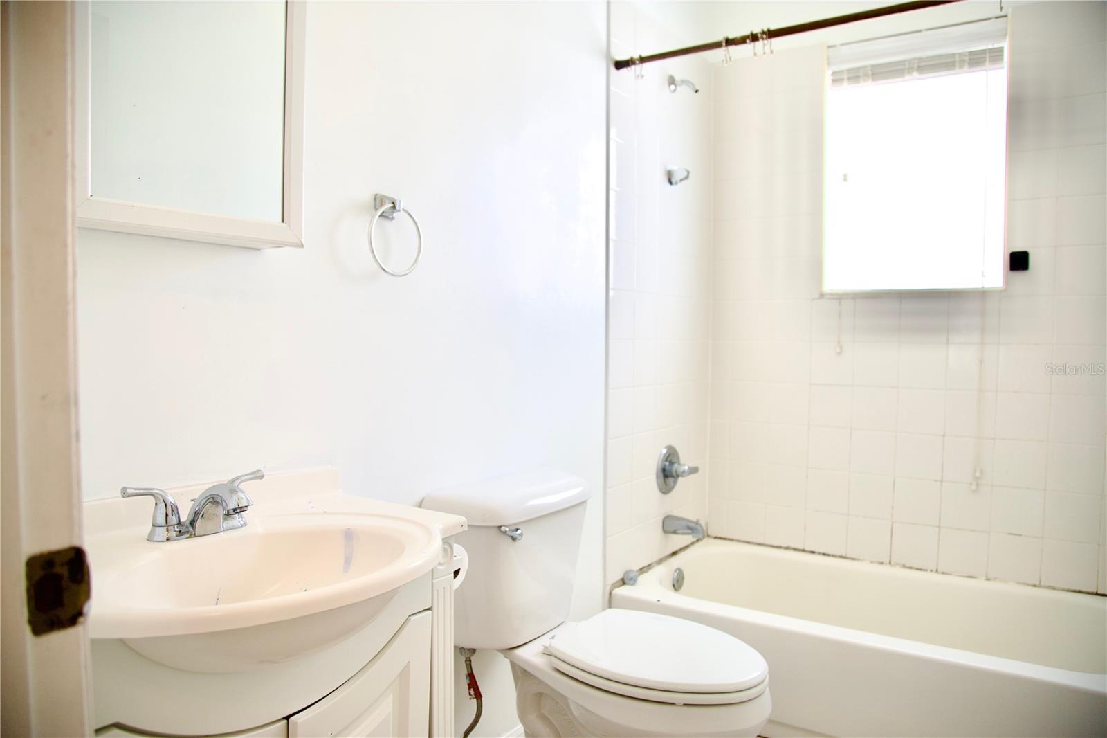 Image 17 of 26 For 513 Butler Boulevard