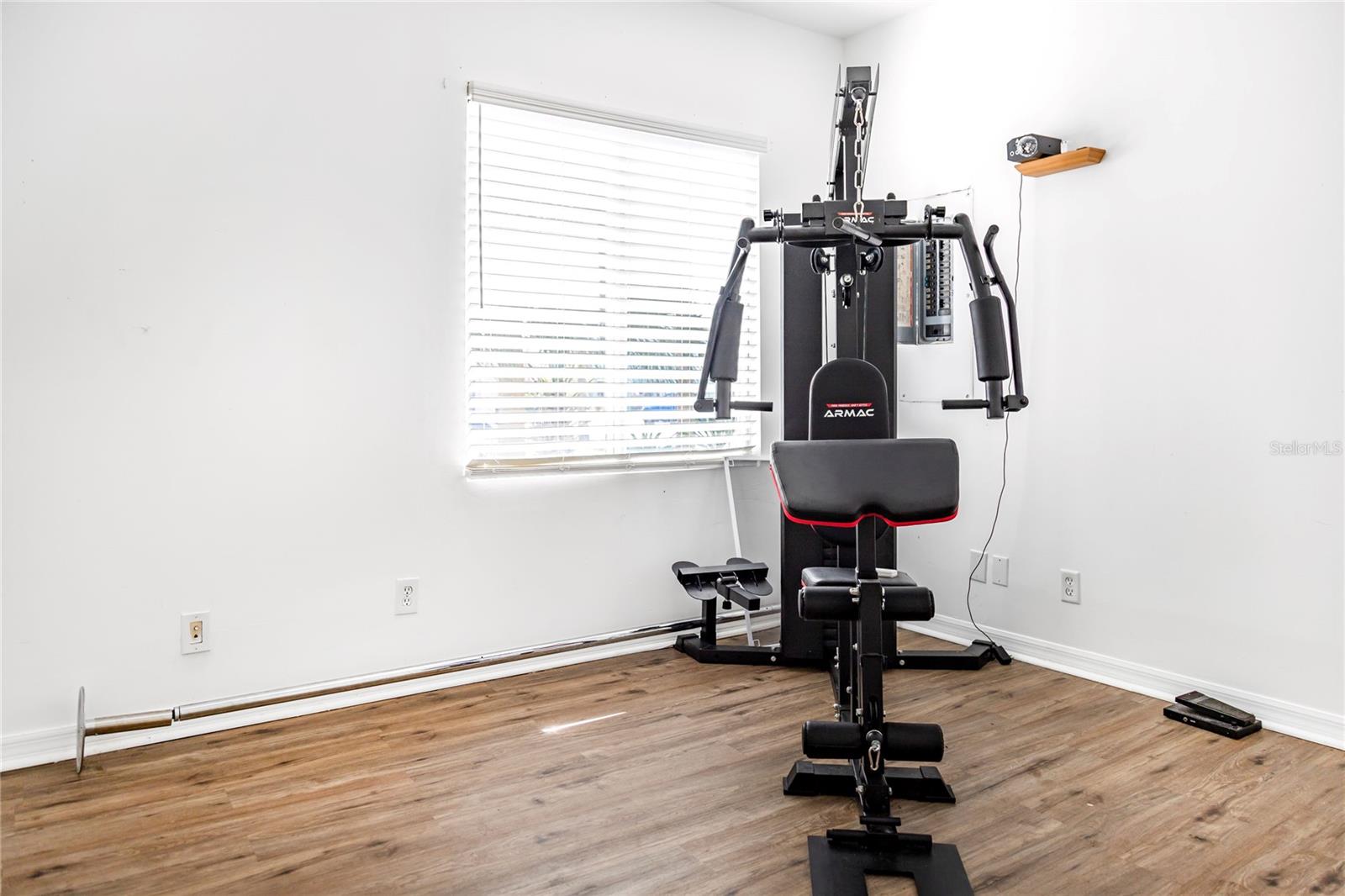 Image 18 of 26 For 513 Butler Boulevard