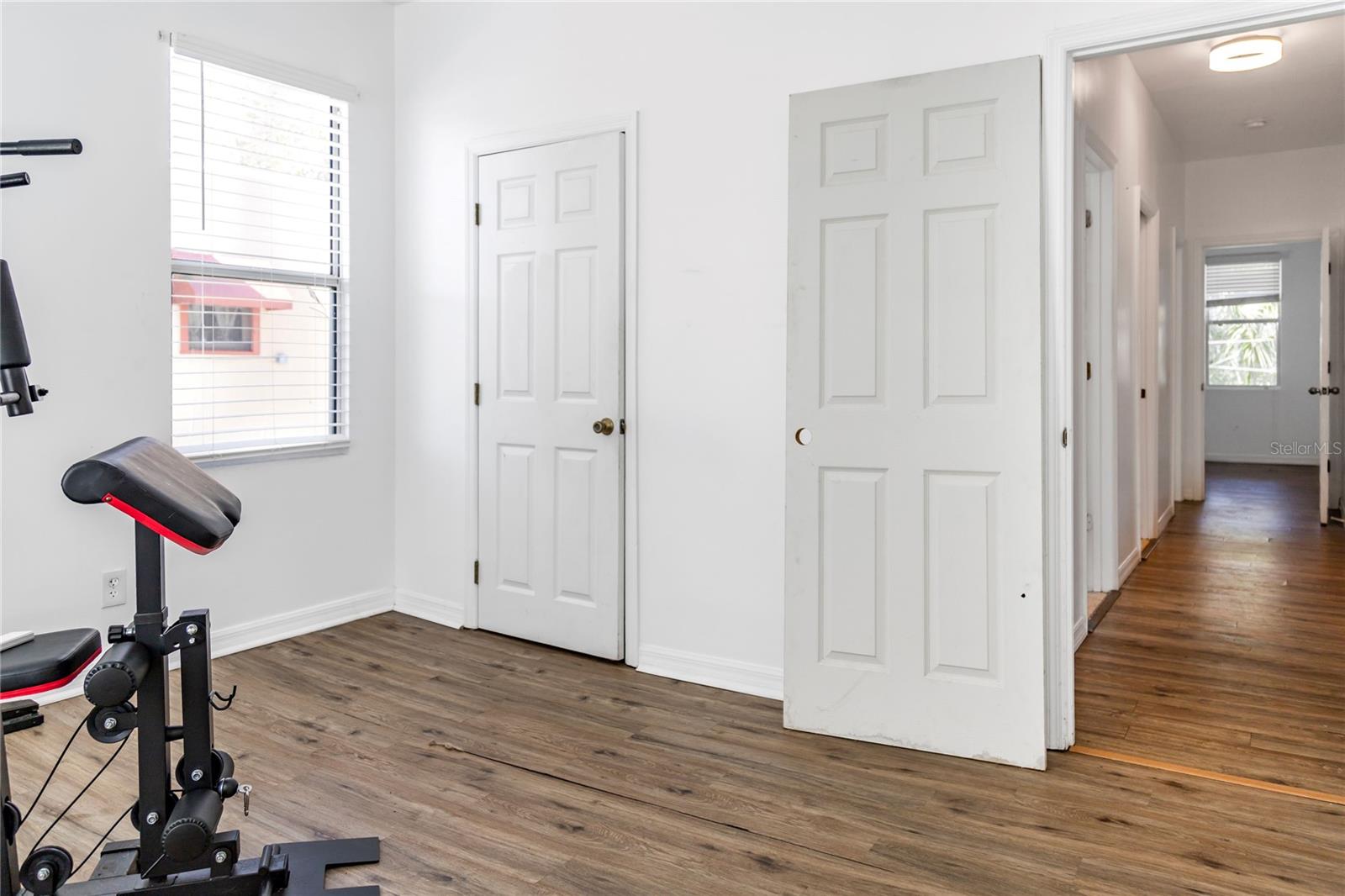 Image 19 of 26 For 513 Butler Boulevard