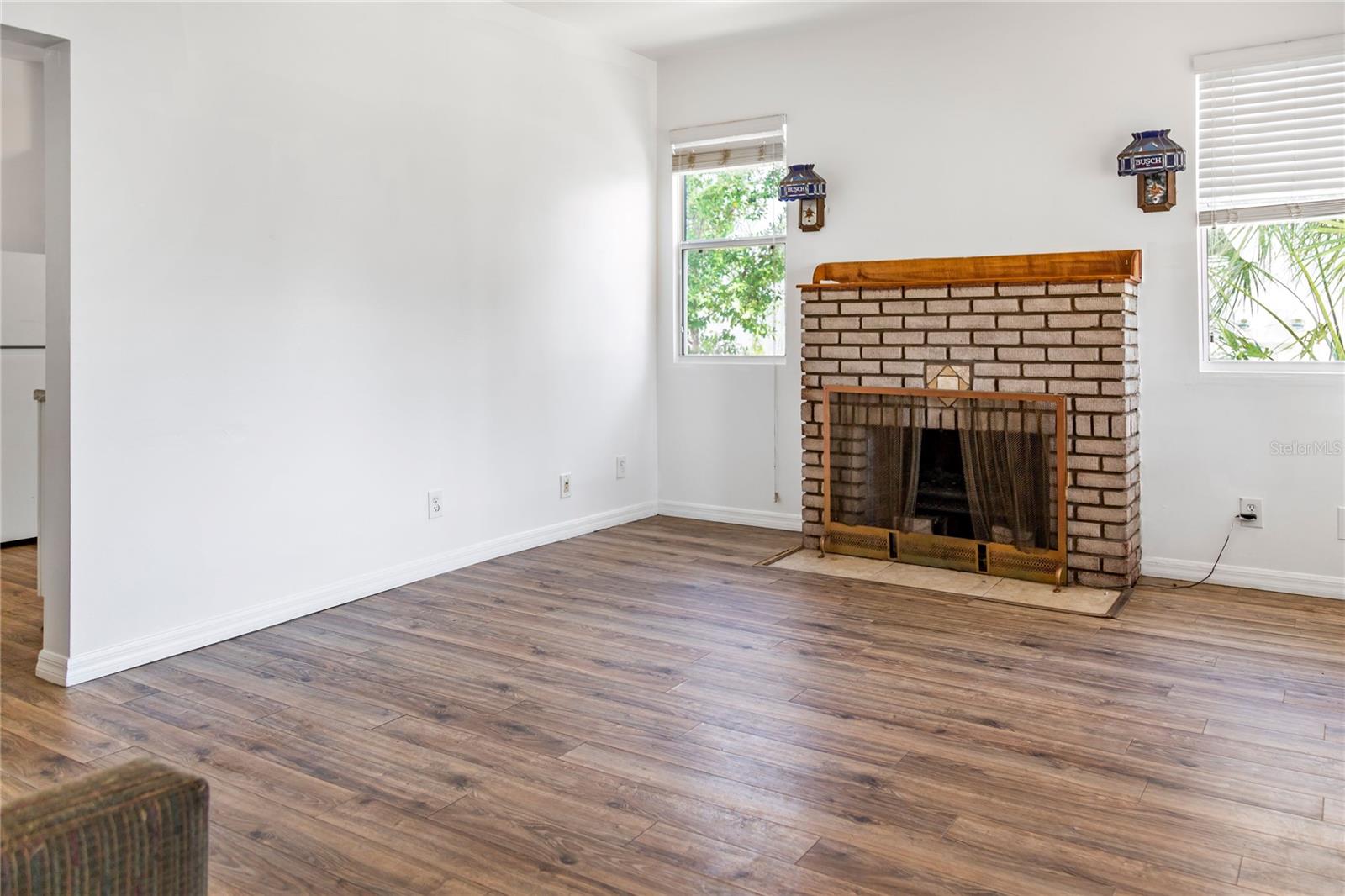 Image 6 of 26 For 513 Butler Boulevard