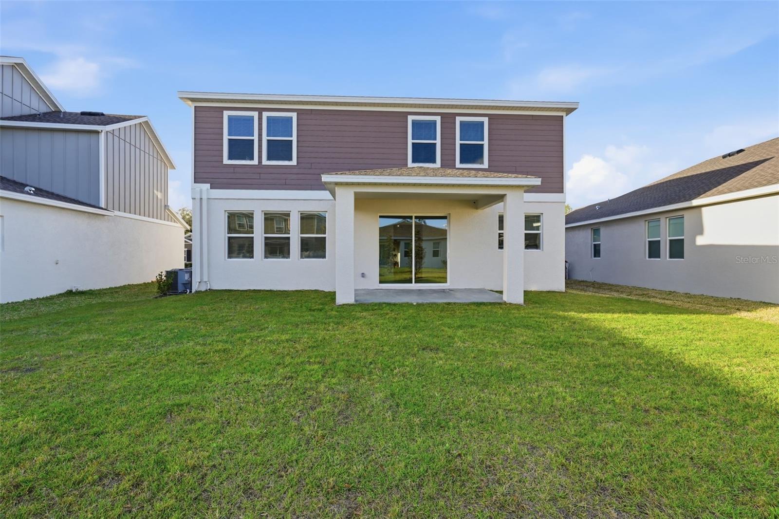 Image 16 of 42 For 694 Peroni Avenue