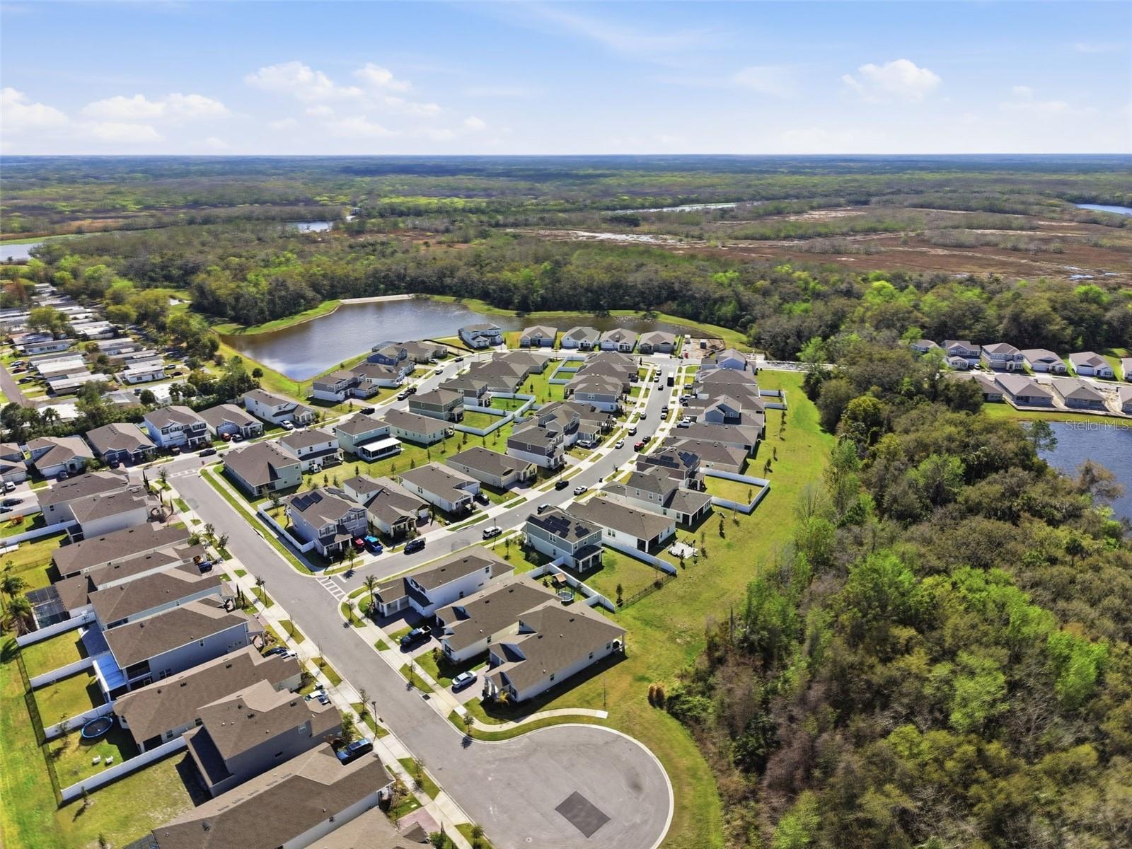 Image 35 of 42 For 694 Peroni Avenue