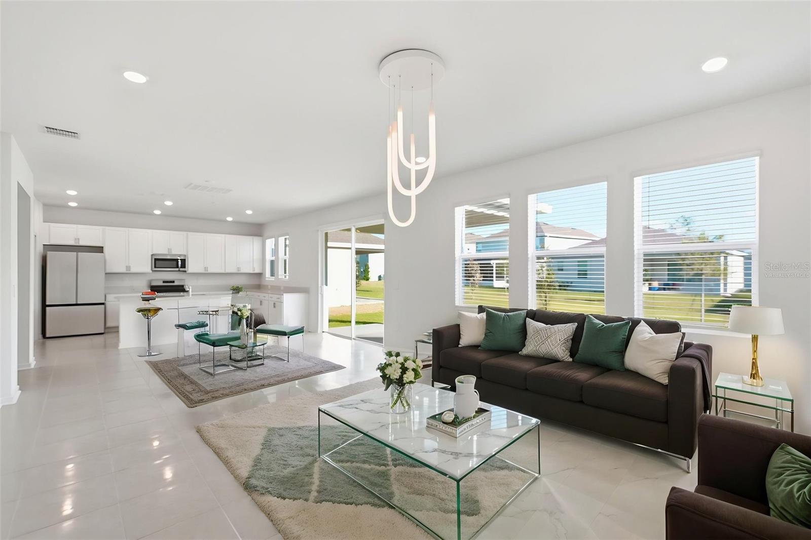 Image 6 of 42 For 694 Peroni Avenue