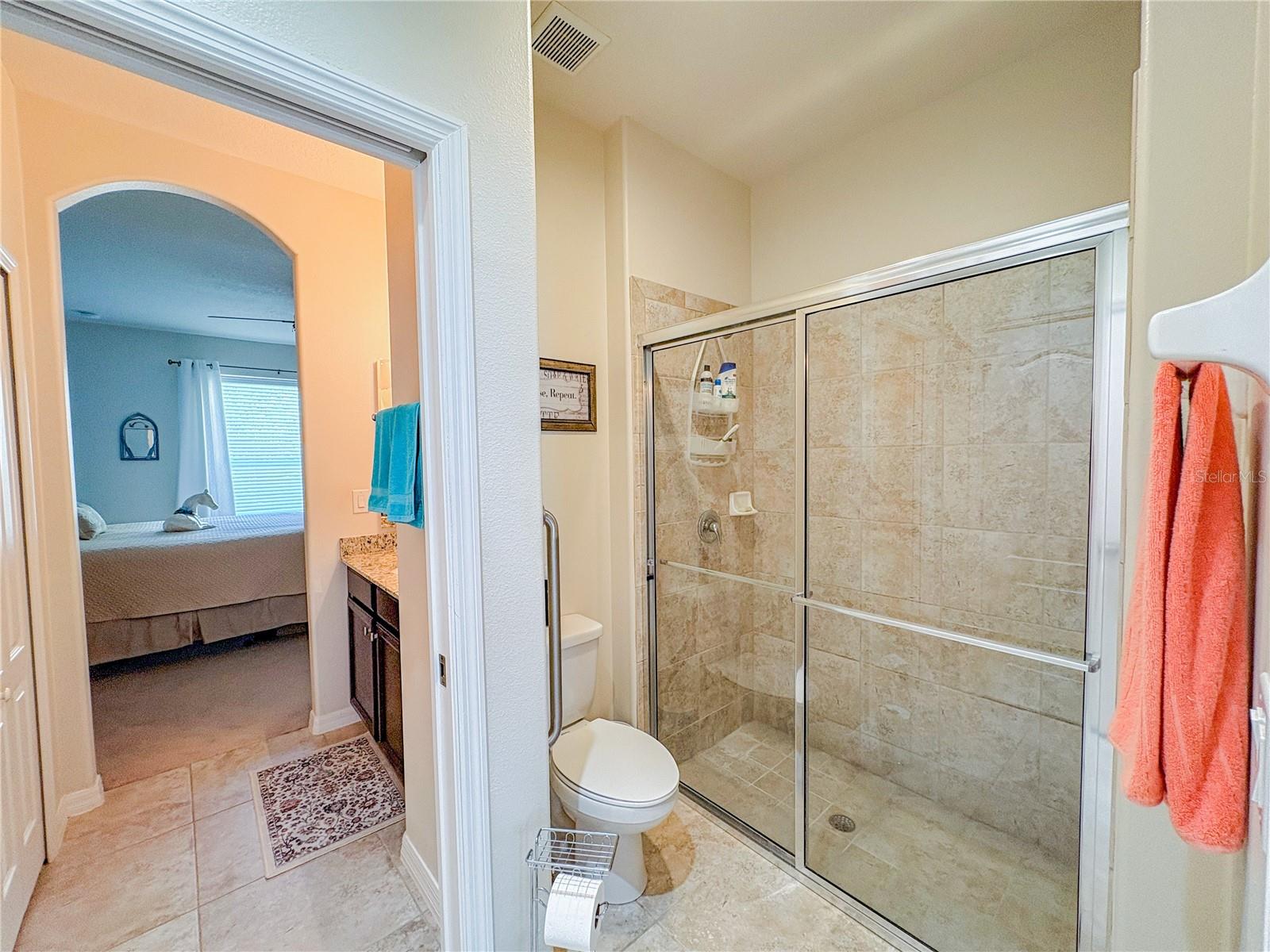 Image 23 of 29 For 1528 Blue Grass Boulevard