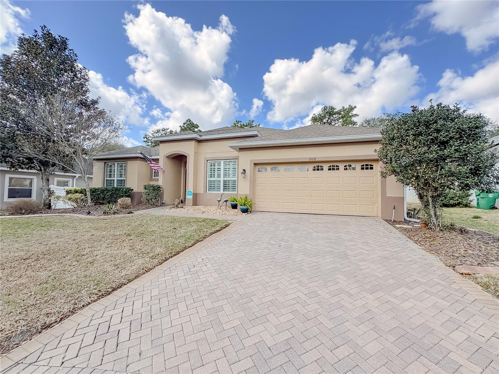 Image 3 of 29 For 1528 Blue Grass Boulevard