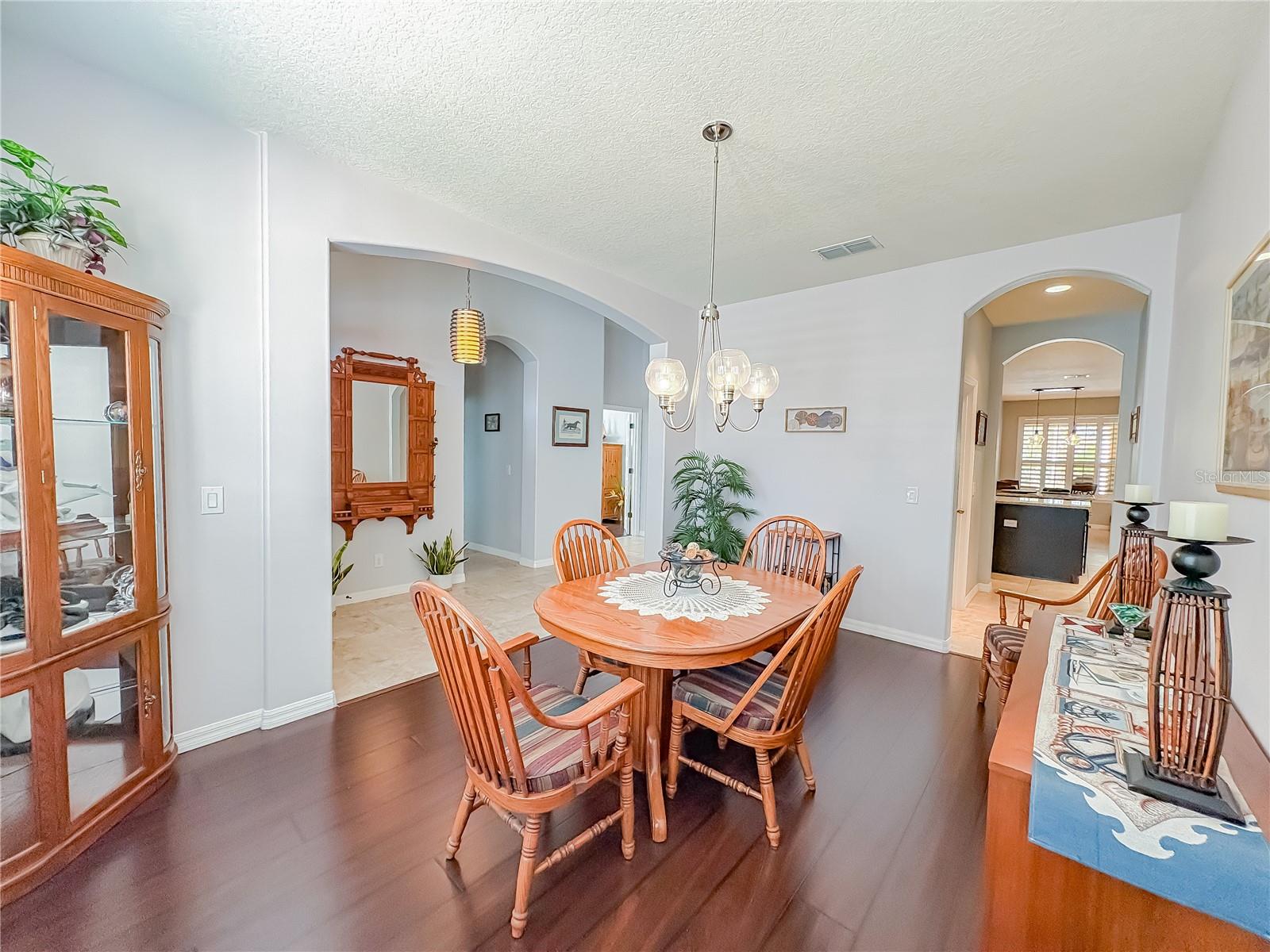 Image 8 of 29 For 1528 Blue Grass Boulevard