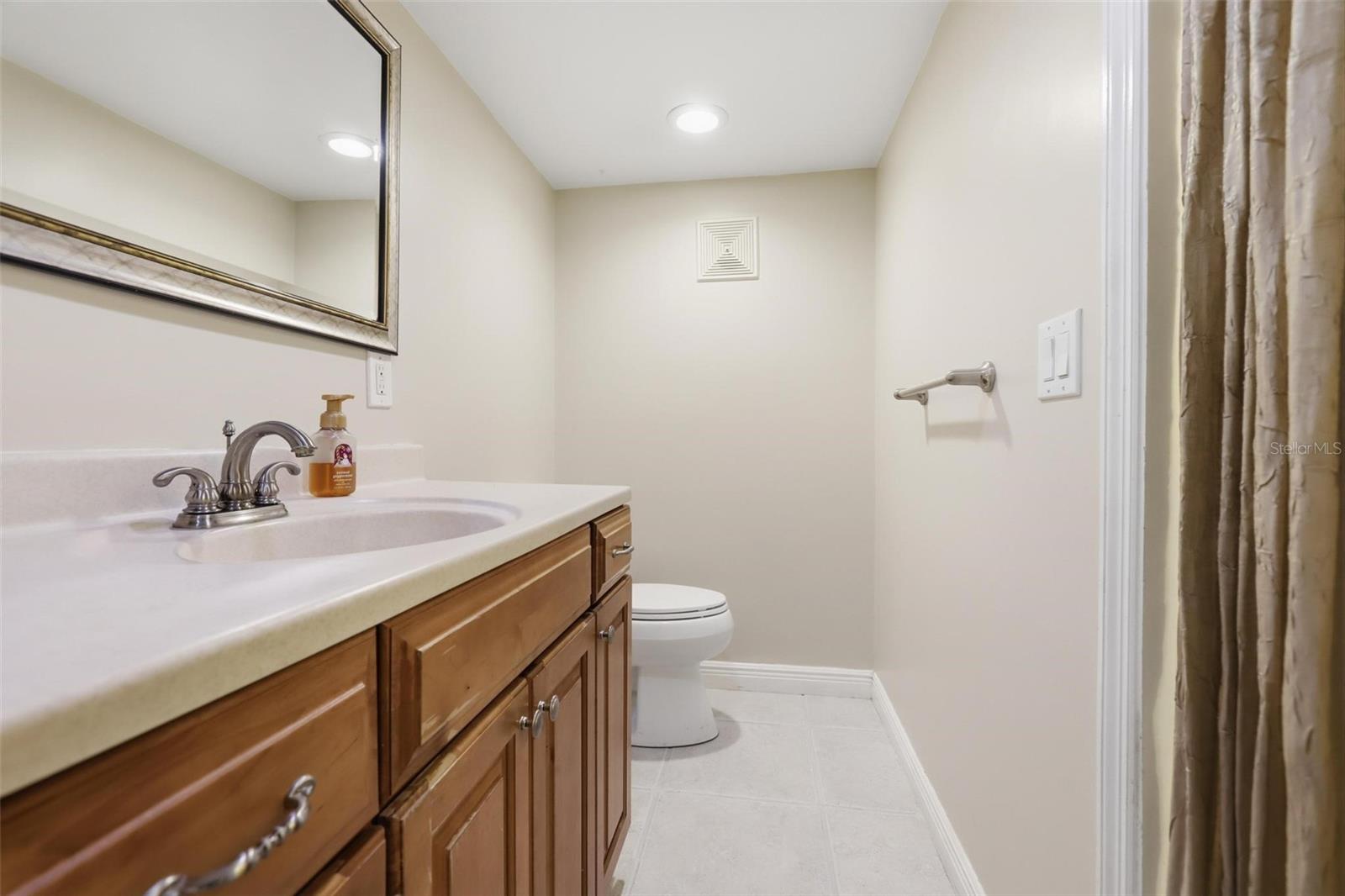 Image 20 of 81 For 4062 Audubon Avenue