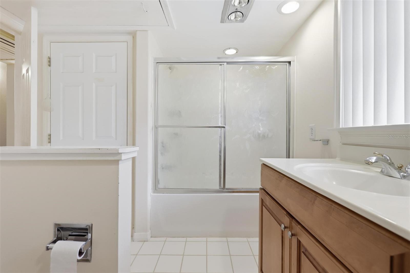 Image 40 of 81 For 4062 Audubon Avenue