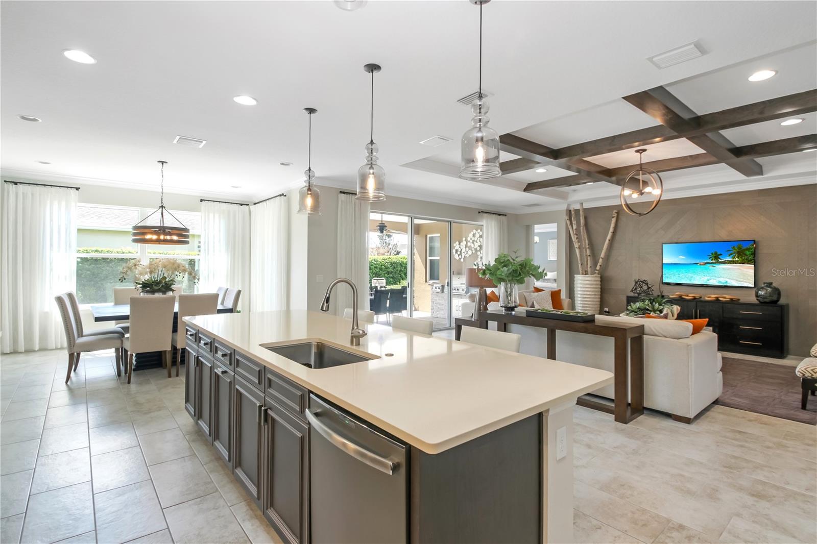 Image 5 of 58 For 138 Old Moss Circle