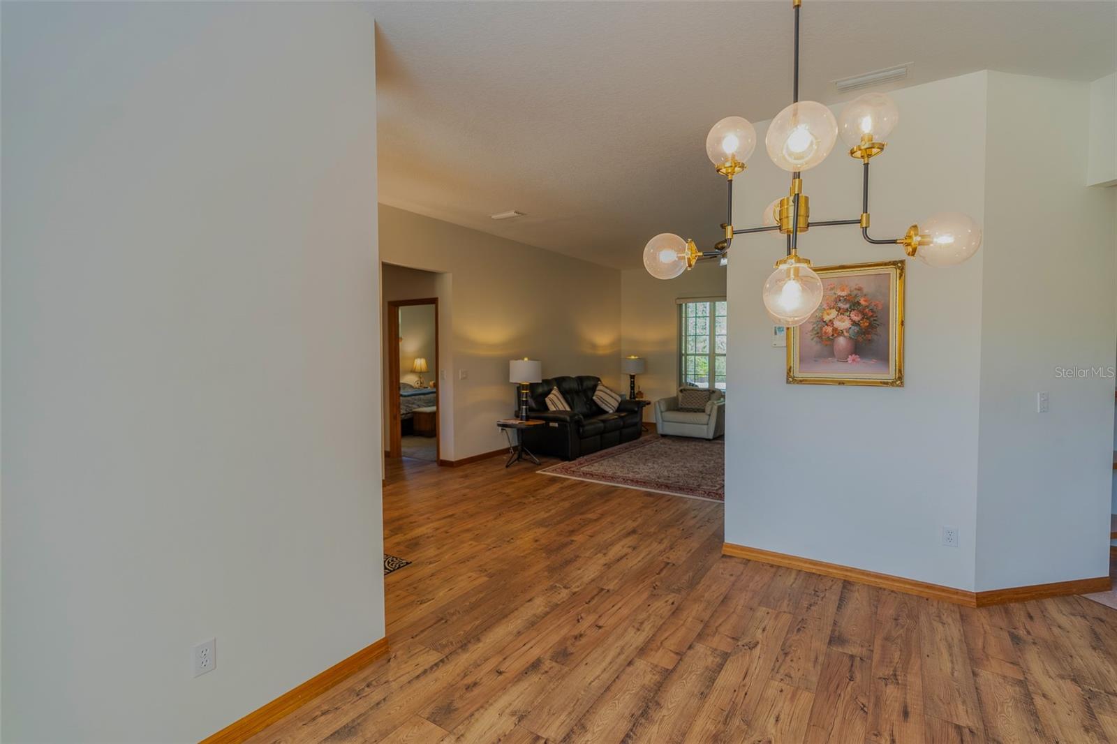 Image 8 of 58 For 3402 Black Willow Trail