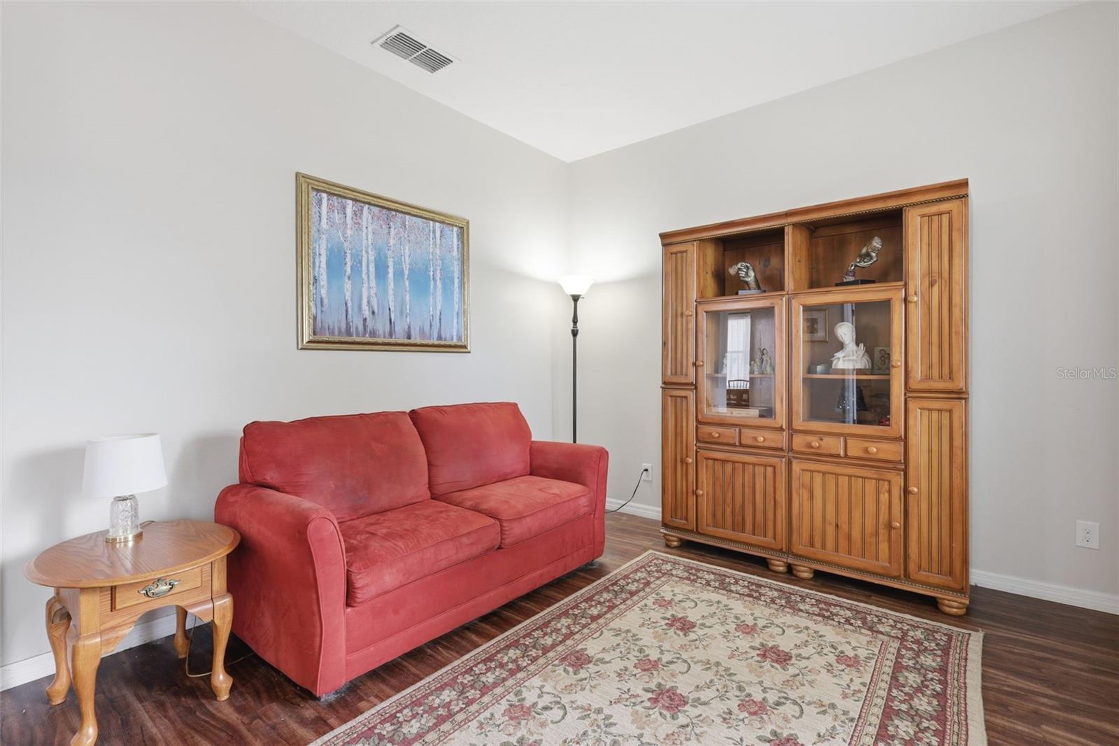 Image 11 of 48 For 1604 Blue Grass Boulevard