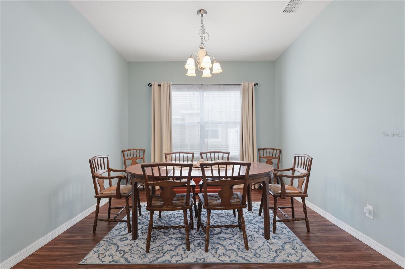 Image 14 of 48 For 1604 Blue Grass Boulevard