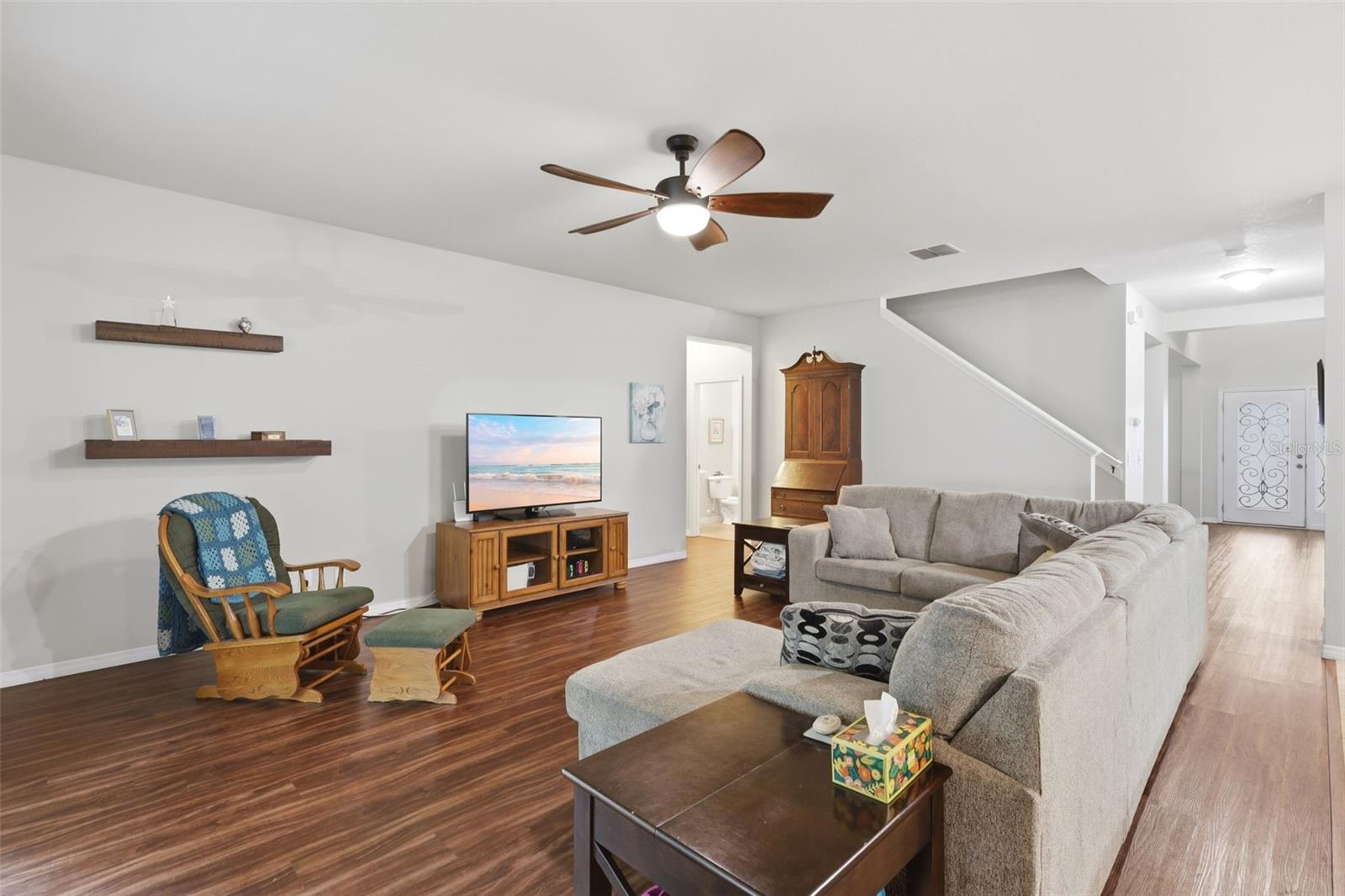 Image 19 of 48 For 1604 Blue Grass Boulevard