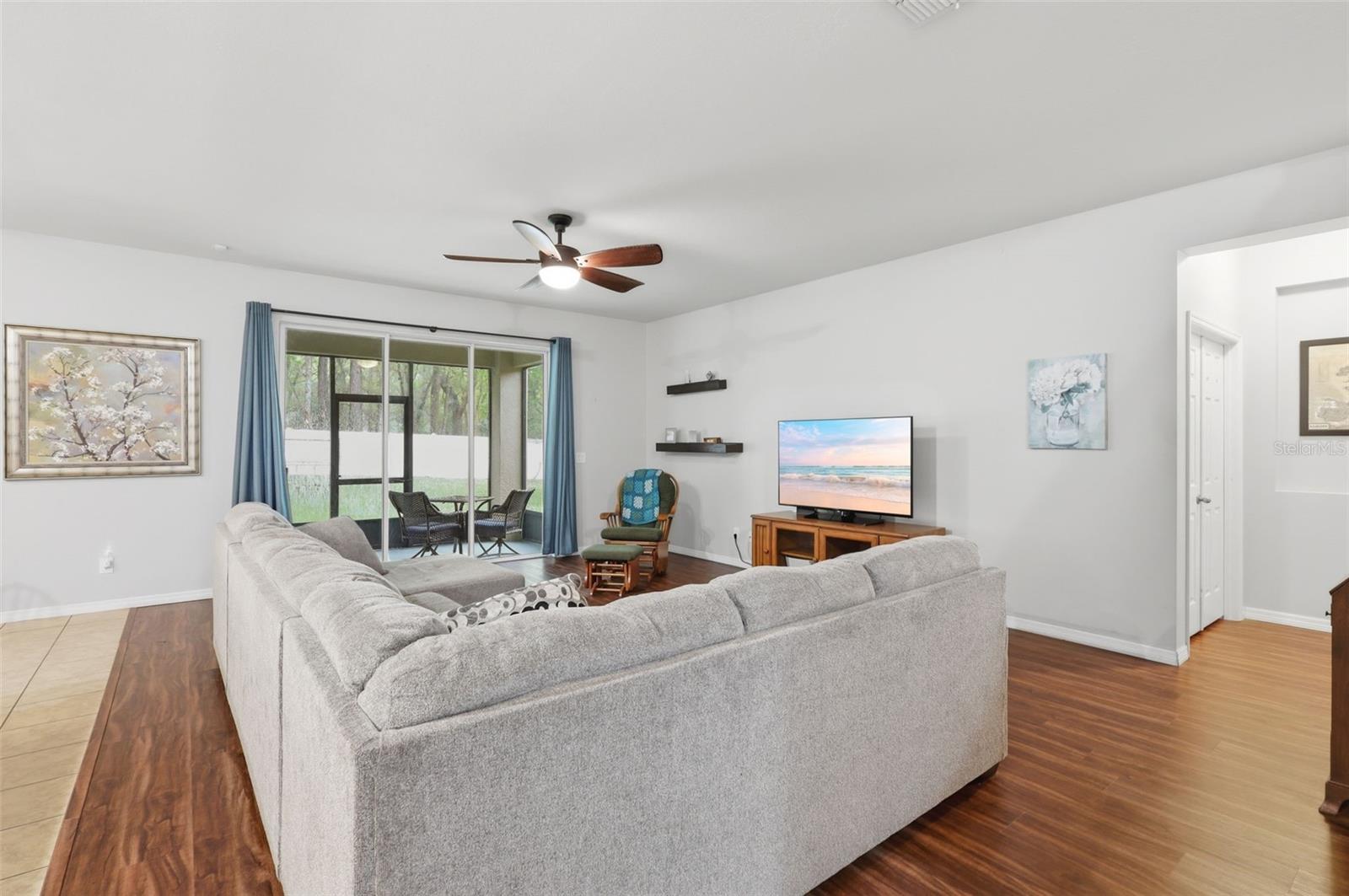 Image 20 of 48 For 1604 Blue Grass Boulevard