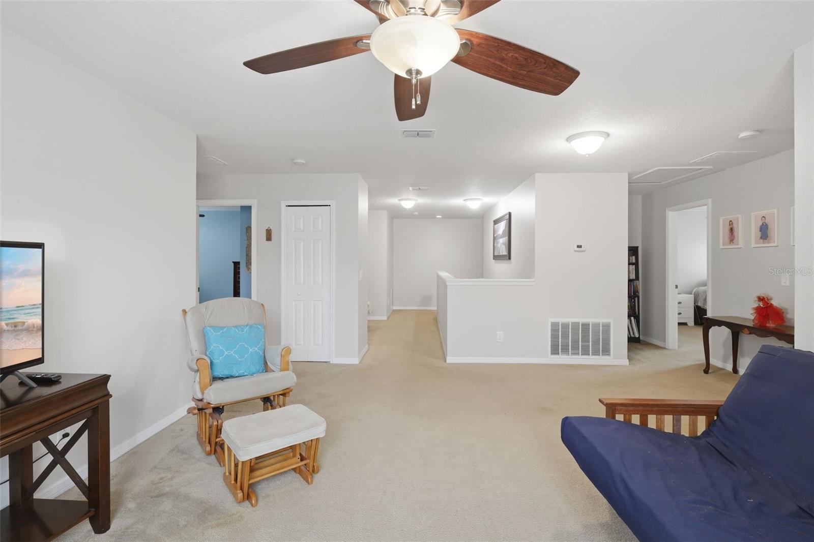 Image 28 of 48 For 1604 Blue Grass Boulevard