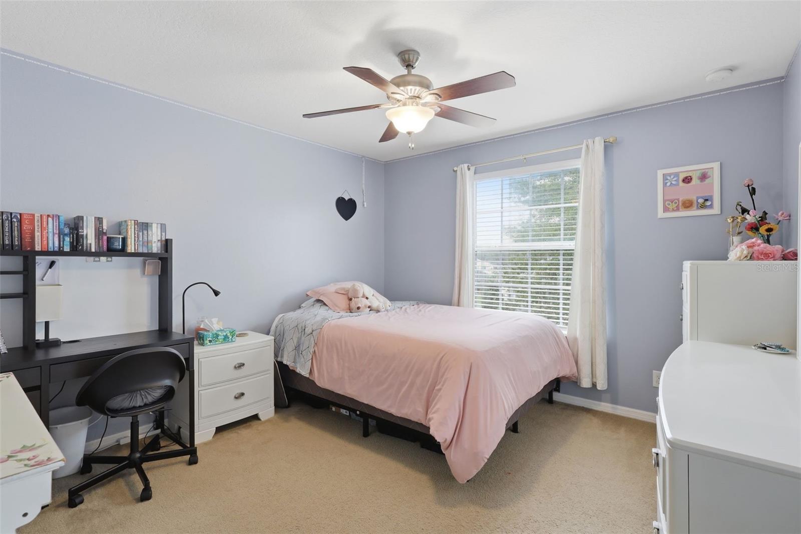 Image 33 of 48 For 1604 Blue Grass Boulevard