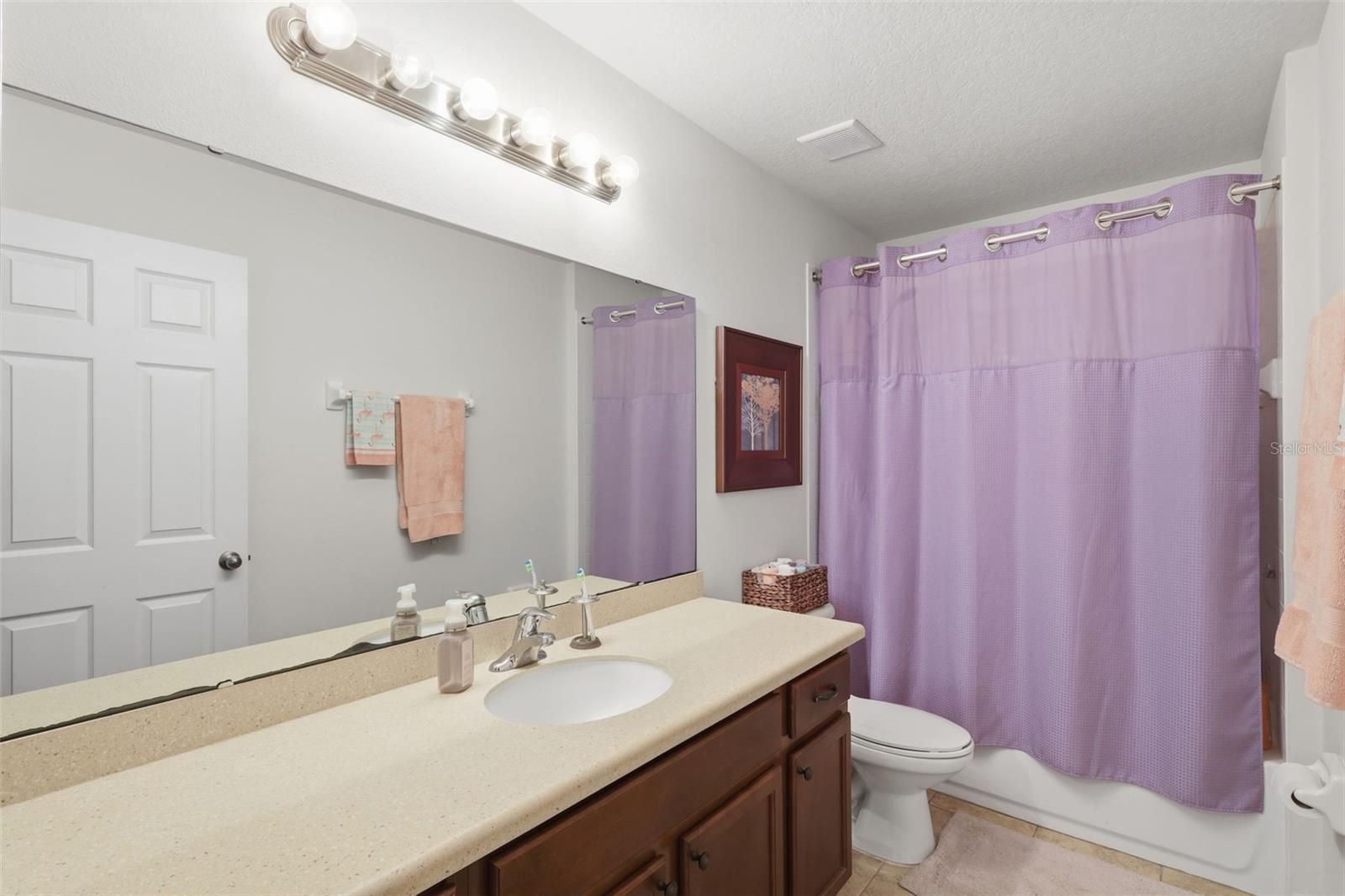 Image 37 of 48 For 1604 Blue Grass Boulevard