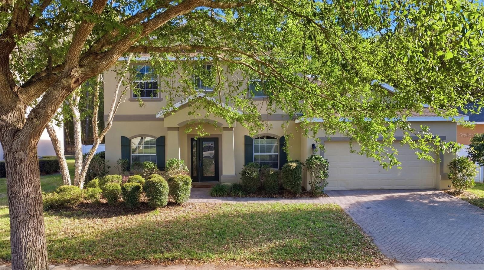 Image 4 of 48 For 1604 Blue Grass Boulevard