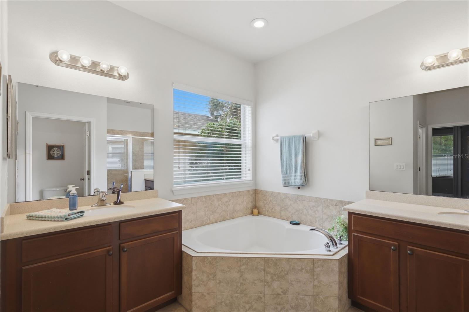 Image 44 of 48 For 1604 Blue Grass Boulevard