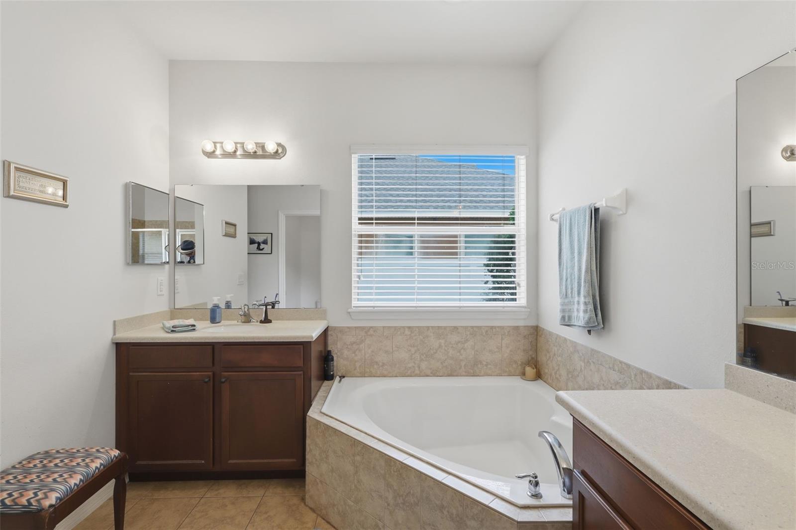 Image 47 of 48 For 1604 Blue Grass Boulevard