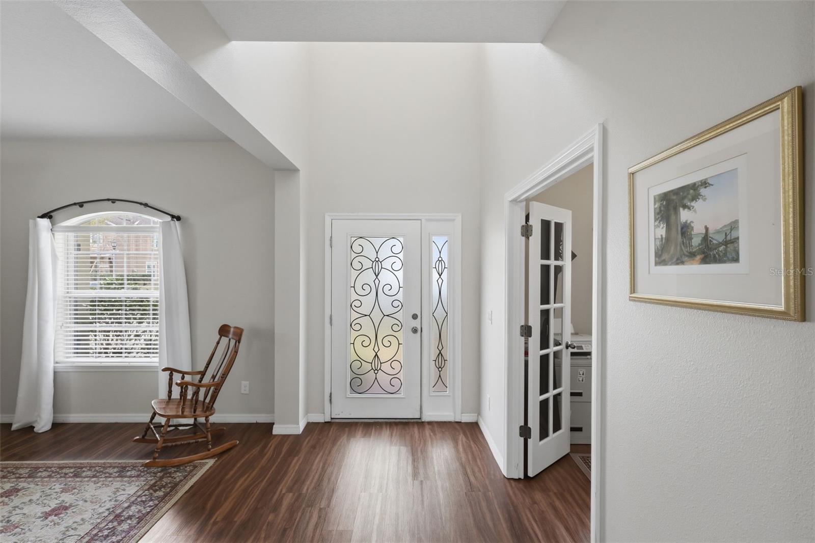 Image 8 of 48 For 1604 Blue Grass Boulevard