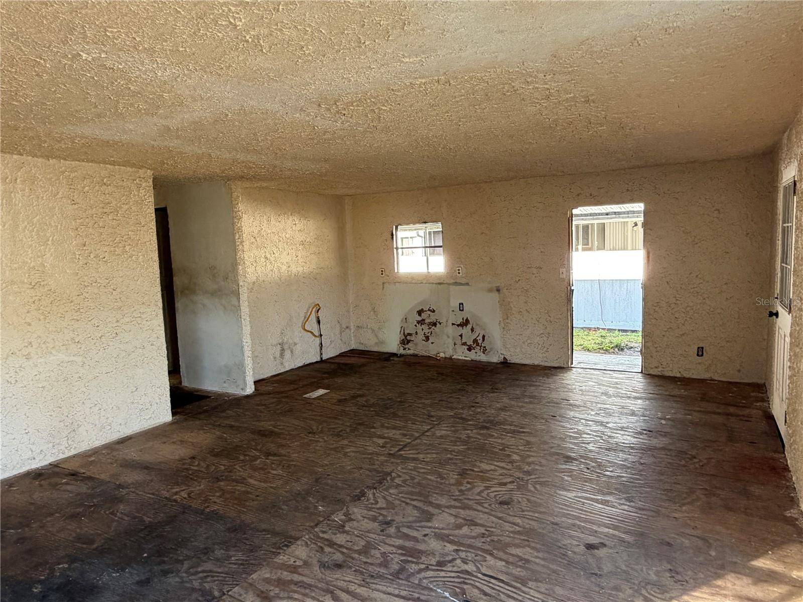 Image 6 of 11 For 177 Iron Gate Circle