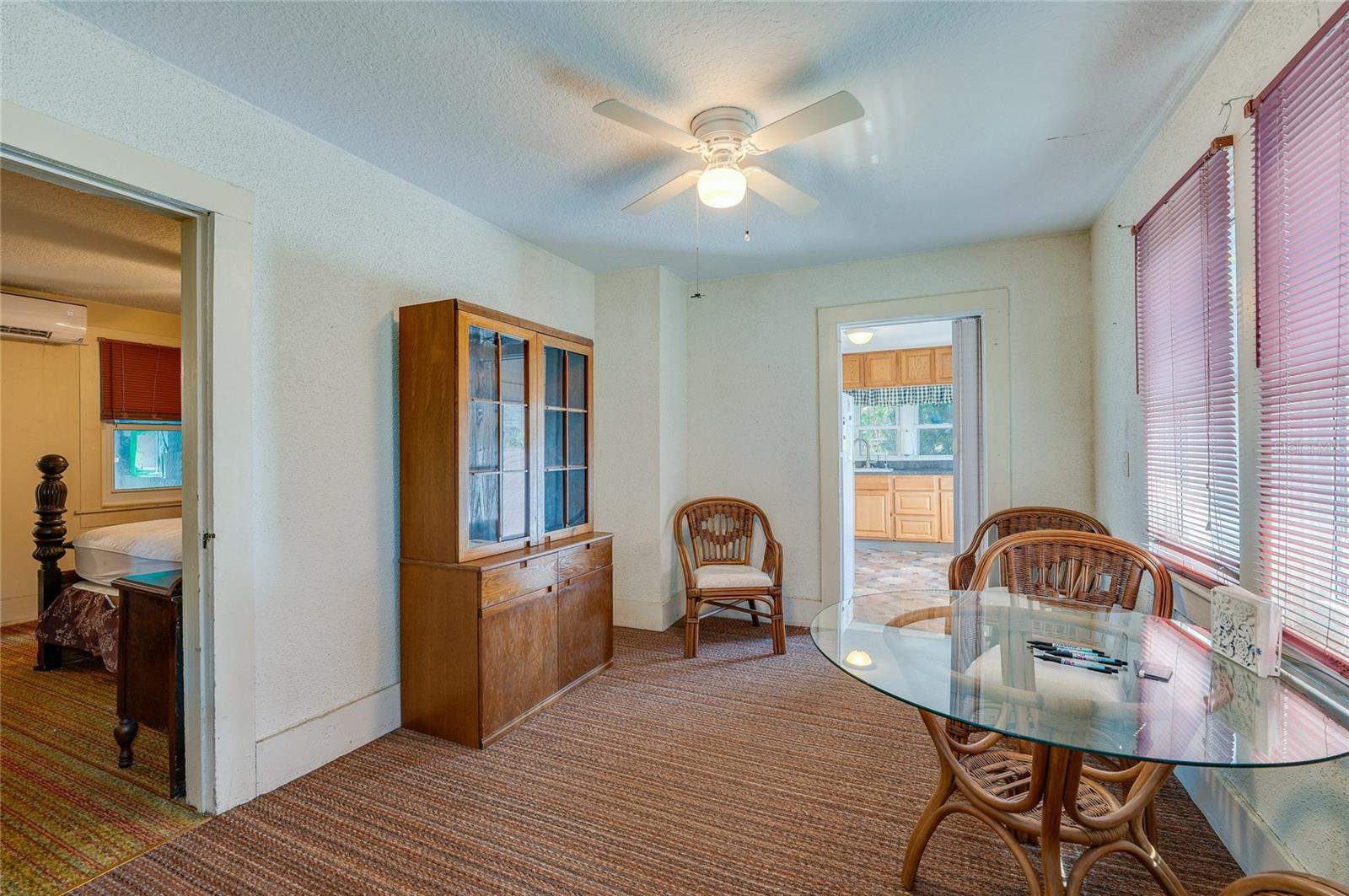 Image 15 of 40 For 715 Neal Street