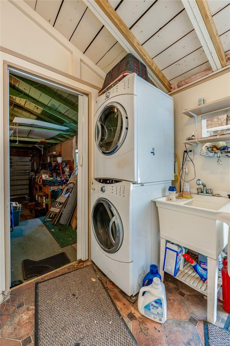 Image 22 of 40 For 715 Neal Street