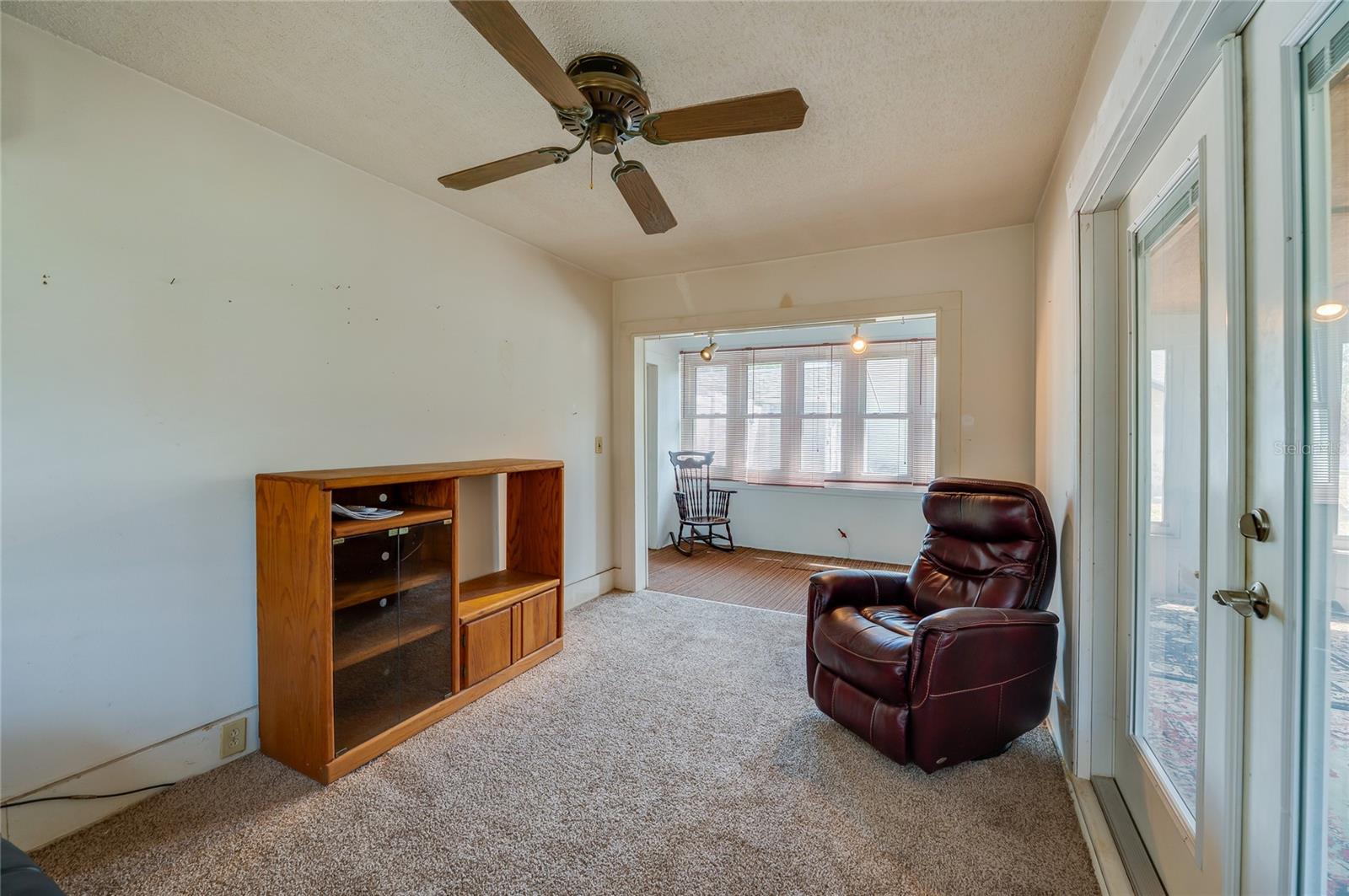 Image 7 of 40 For 715 Neal Street