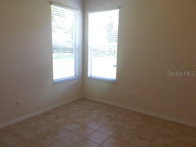 Image 10 of 13 For 861 Paddington Terrace